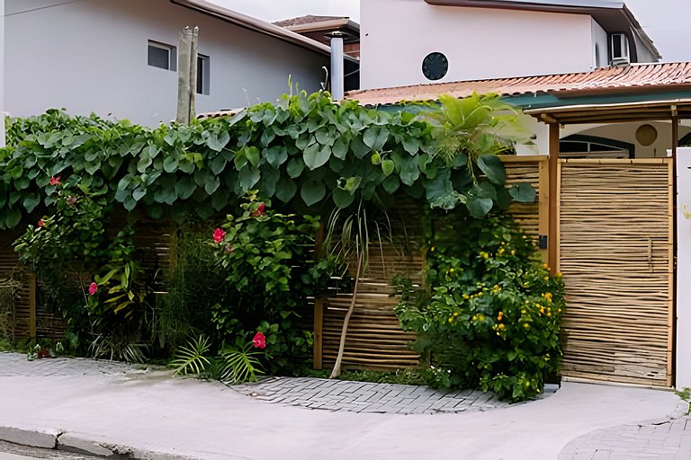 Suíte privativa ao lado do aquário de Ubatuba - Casa Mangari