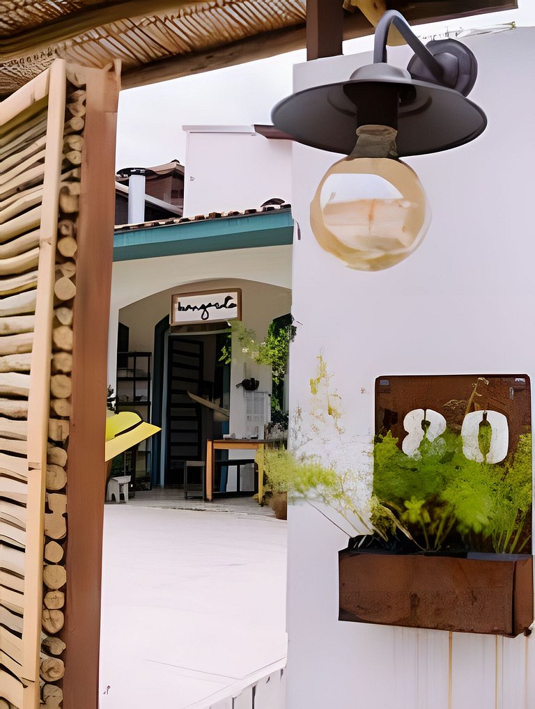 Suíte privativa ao lado do aquário de Ubatuba - Casa Mangari